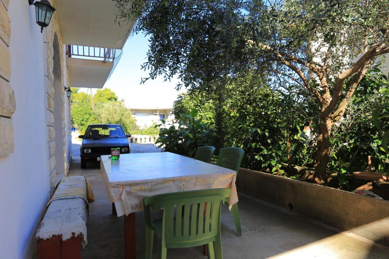 Apartments By The Sea Arbanija, Ciovo - 17332 Trogir Dış mekan fotoğraf